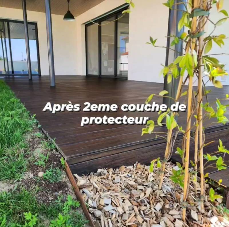 nettoyage d'une terrasse en bambou avec vernis à Dardilly